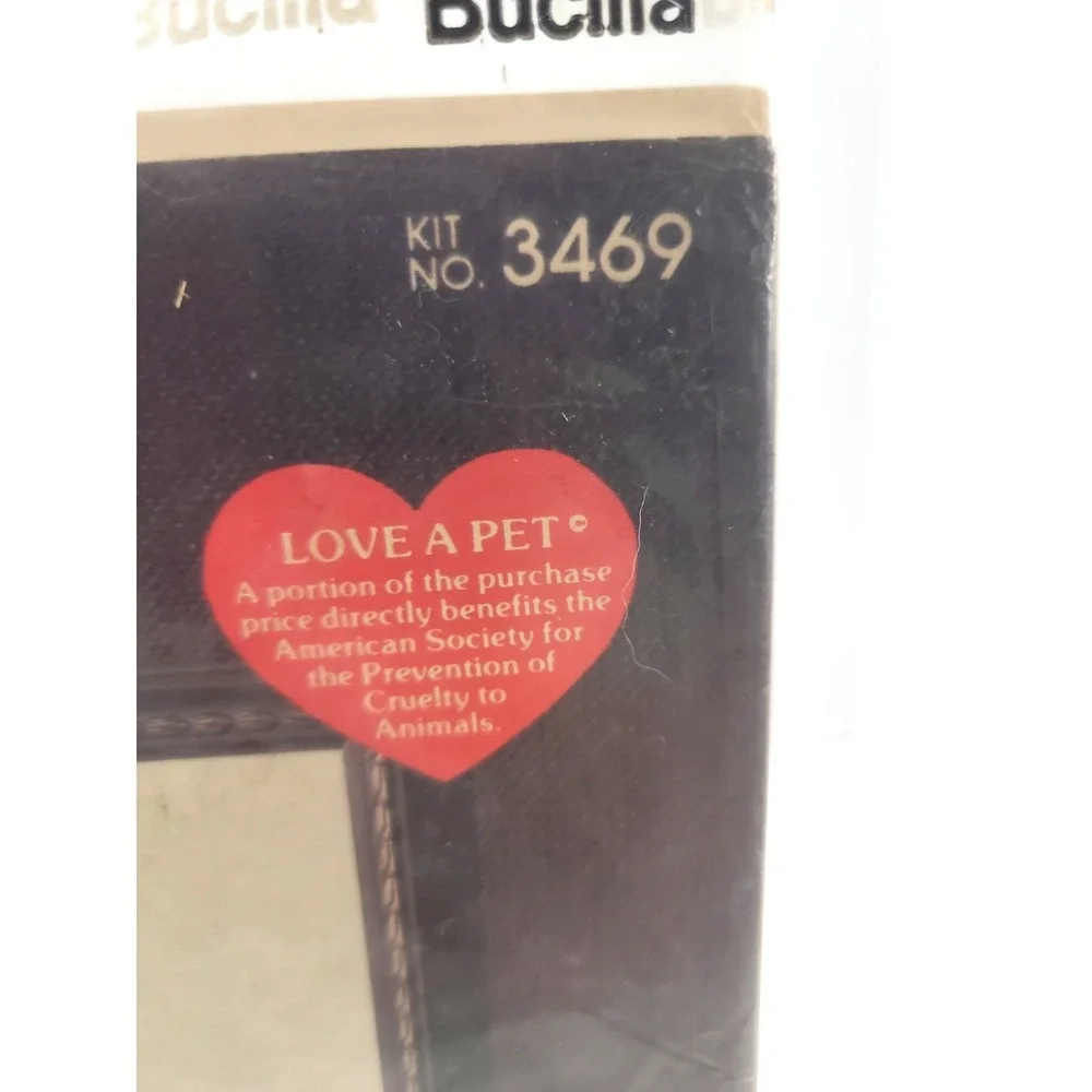 Bucilla Puppy Love Stamped Embroidery Kit #3469 Puppy & Kitten 20
